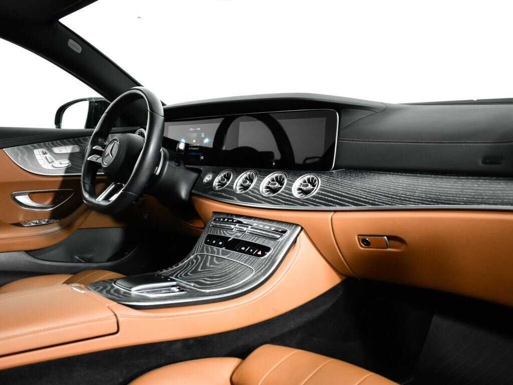 Mercedes-Benz E-Класс с пробегом — 2021 год. Фото: #8