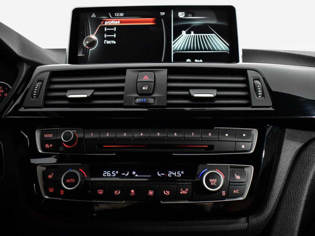 BMW 3 серии с пробегом — 2017 год. Фото: #18