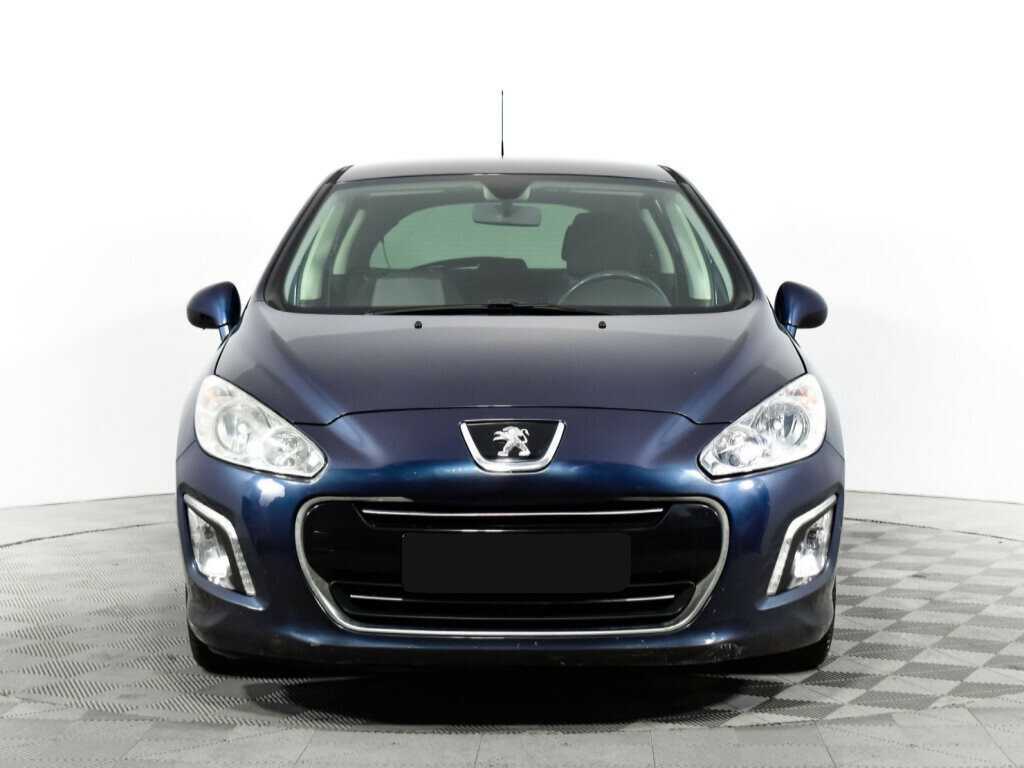 Peugeot 308 с пробегом — 2011 год. Фото: #1