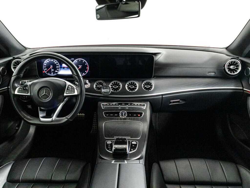 Mercedes-Benz E-Класс с пробегом — 2017 год. Фото: #12