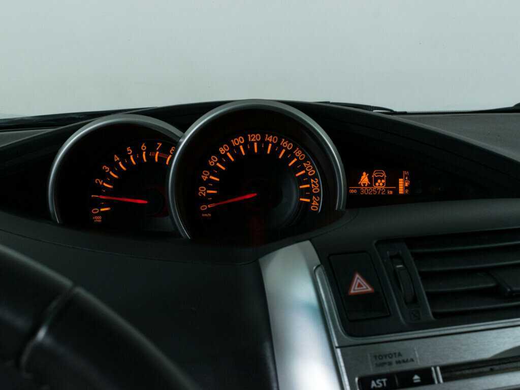 Toyota Verso с пробегом — 2011 год. Фото: #10