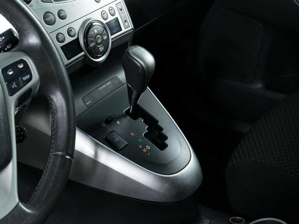 Toyota Verso с пробегом — 2011 год. Фото: #12