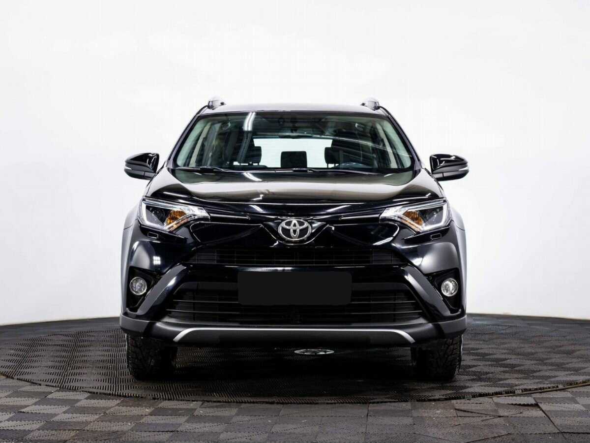 Toyota RAV4 с пробегом — 2017 год. Фото: #1