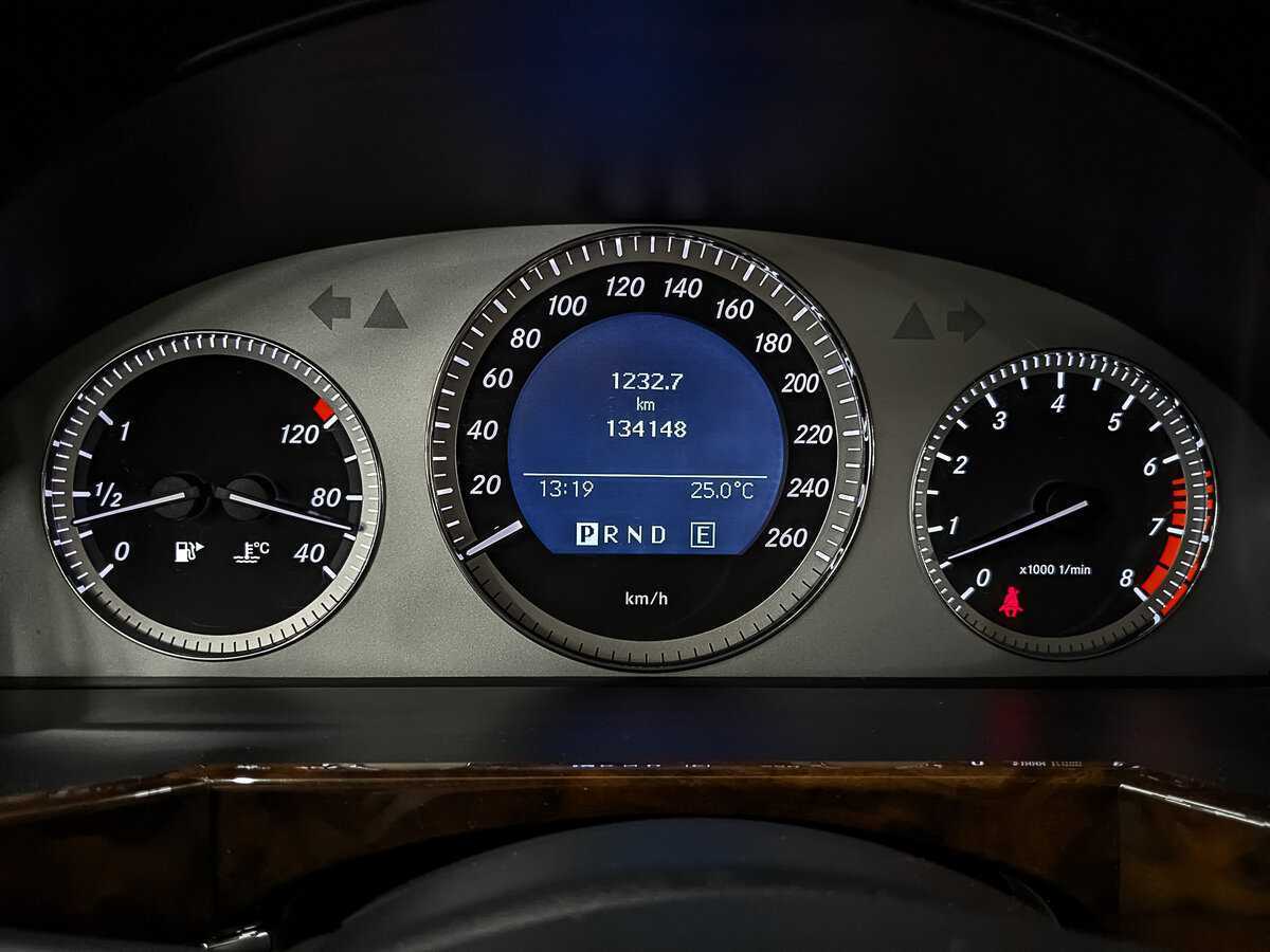 Mercedes-Benz GLK-Класс с пробегом — 2011 год. Фото: #15