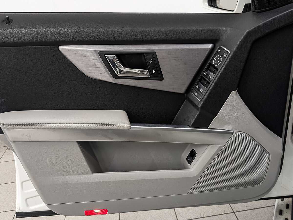 Mercedes-Benz GLK-Класс с пробегом — 2009 год. Фото: #17