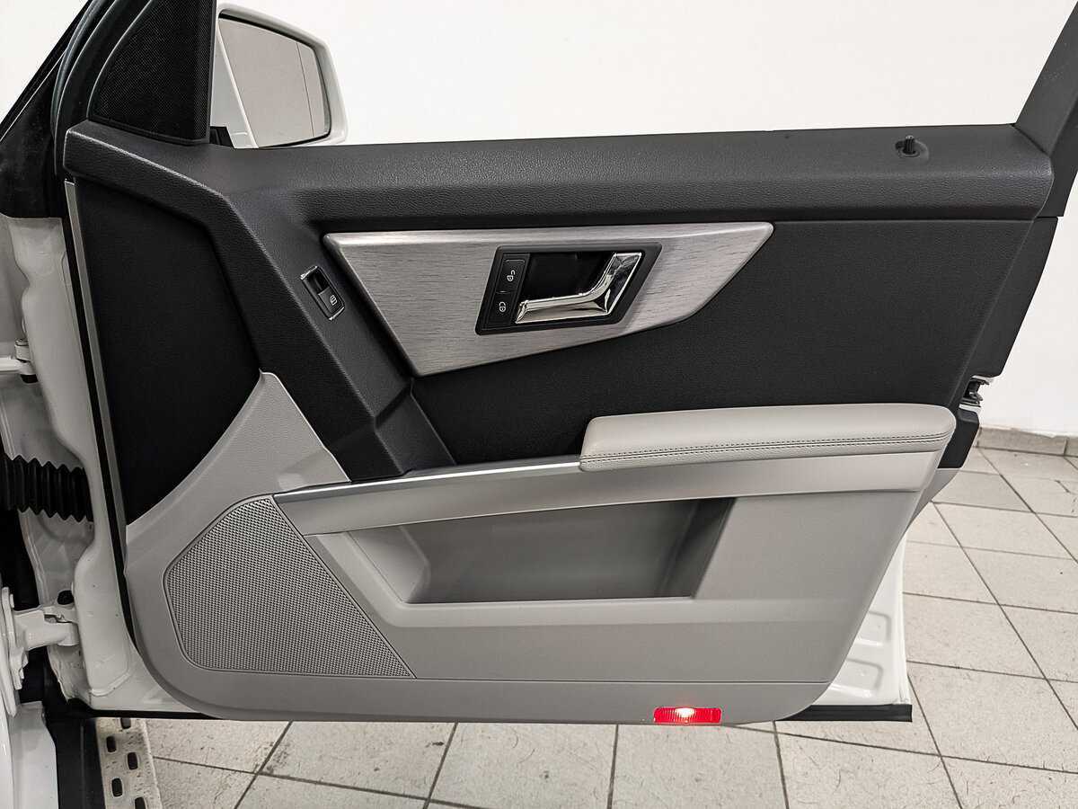 Mercedes-Benz GLK-Класс с пробегом — 2009 год. Фото: #23