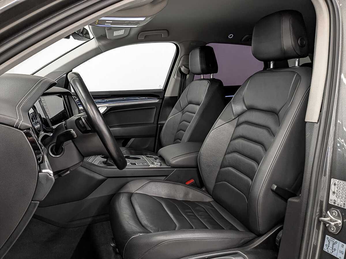 Volkswagen Touareg с пробегом — 2019 год. Фото: #19