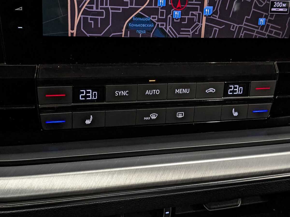 Volkswagen Touareg с пробегом — 2019 год. Фото: #20