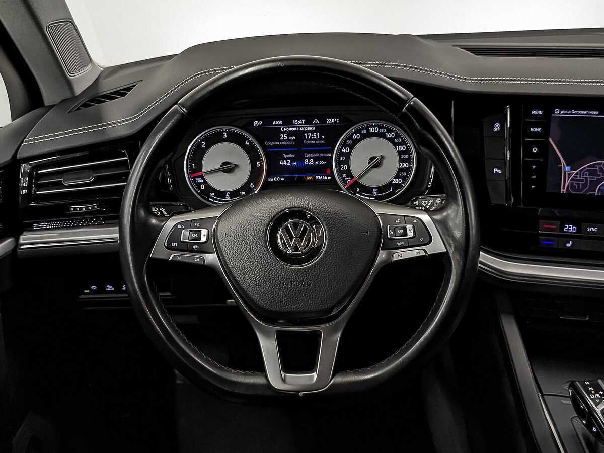 Volkswagen Touareg с пробегом — 2019 год. Фото: #21