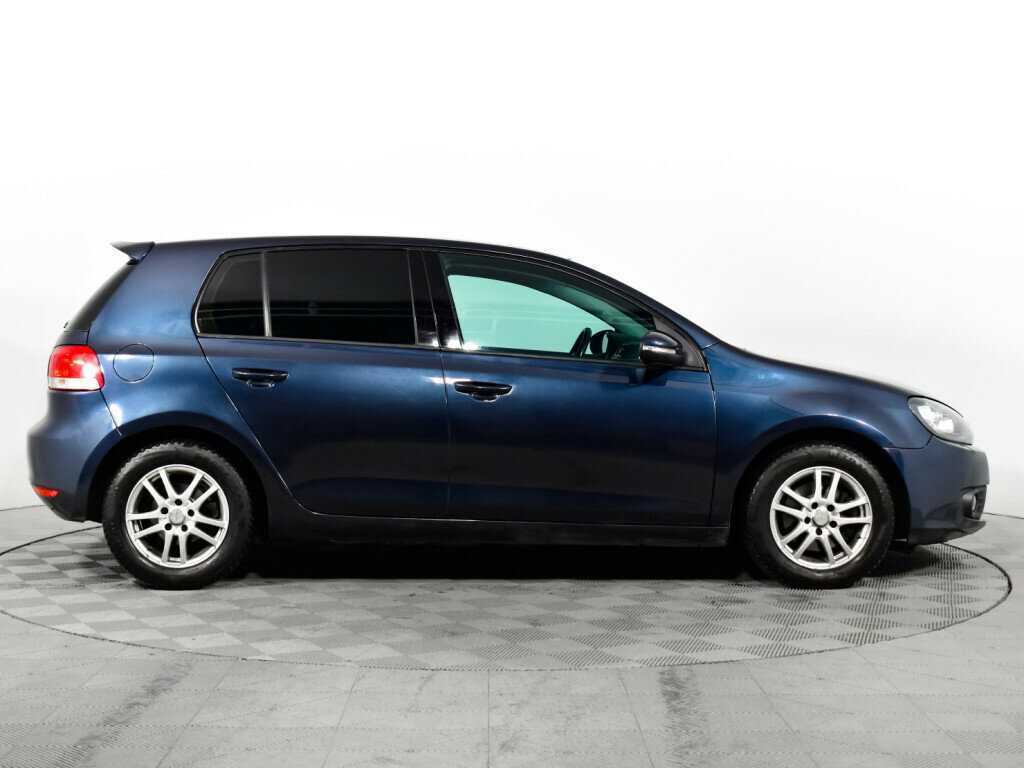 Volkswagen Golf с пробегом — 2011 год. Фото: #3