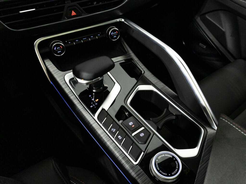 Geely Tugella с пробегом — 2023 год. Фото: #18