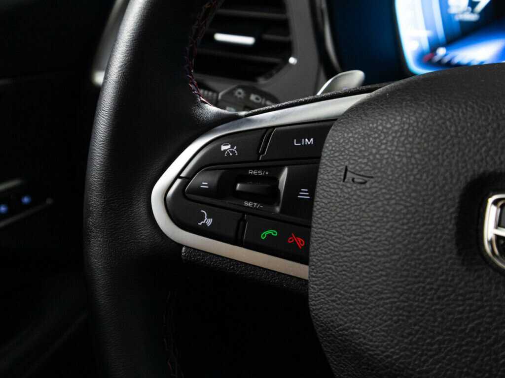 Geely Tugella с пробегом — 2023 год. Фото: #21