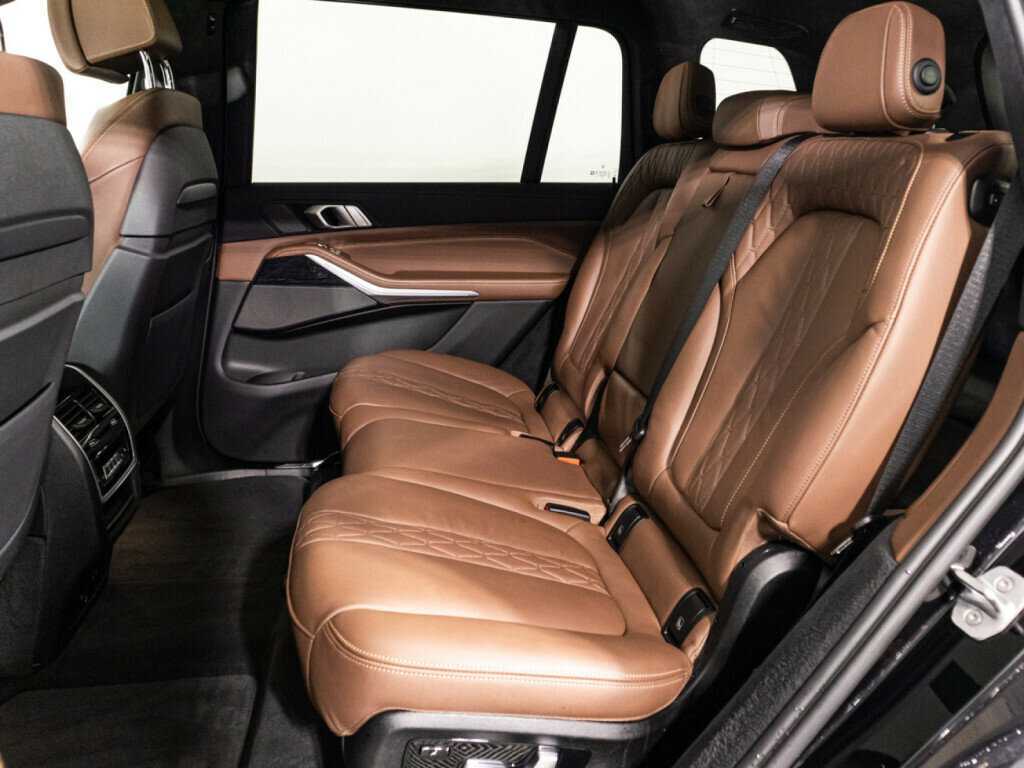 BMW X7 с пробегом — 2020 год. Фото: #9