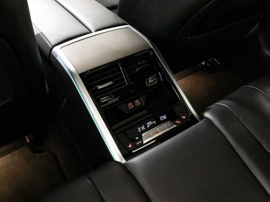 BMW 8 серии с пробегом — 2019 год. Фото: #18