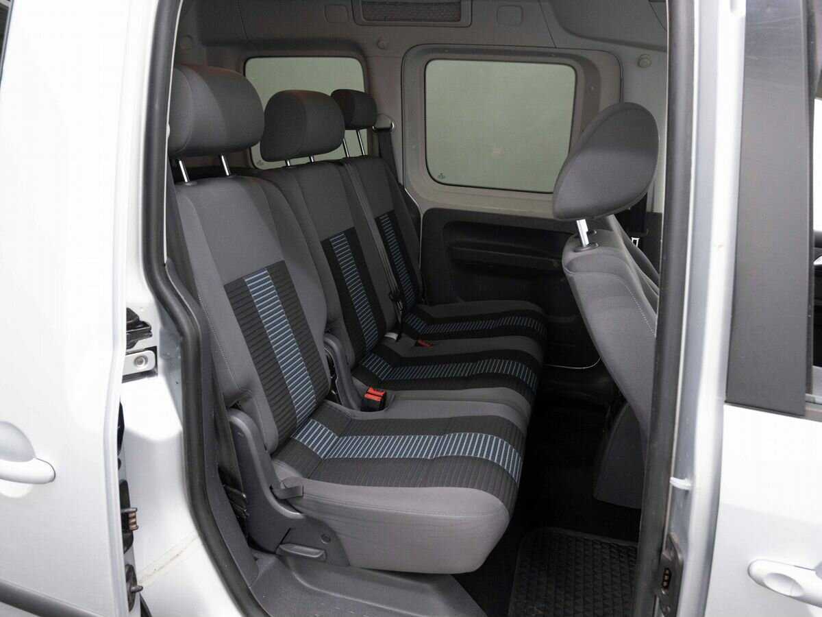 Volkswagen Caddy с пробегом — 2013 год. Фото: #11