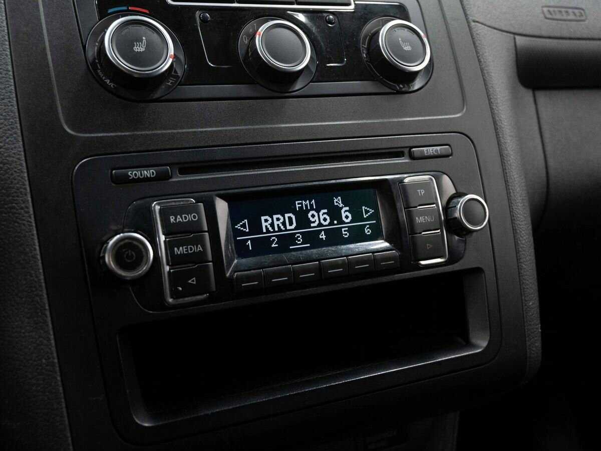 Volkswagen Caddy с пробегом — 2013 год. Фото: #21