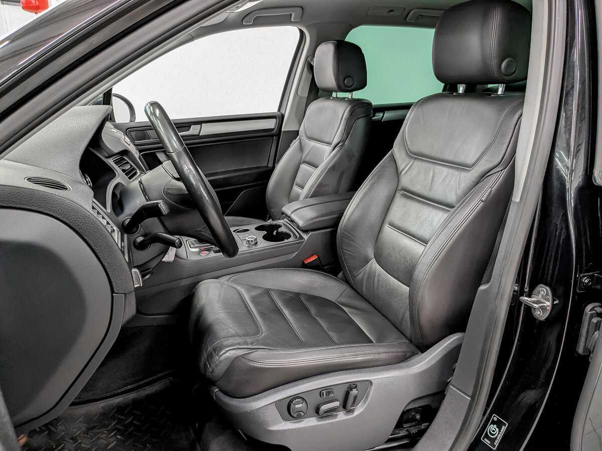Volkswagen Touareg с пробегом — 2013 год. Фото: #17
