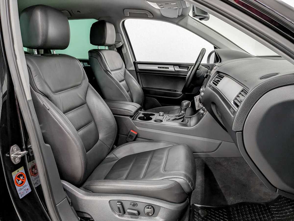 Volkswagen Touareg с пробегом — 2013 год. Фото: #20