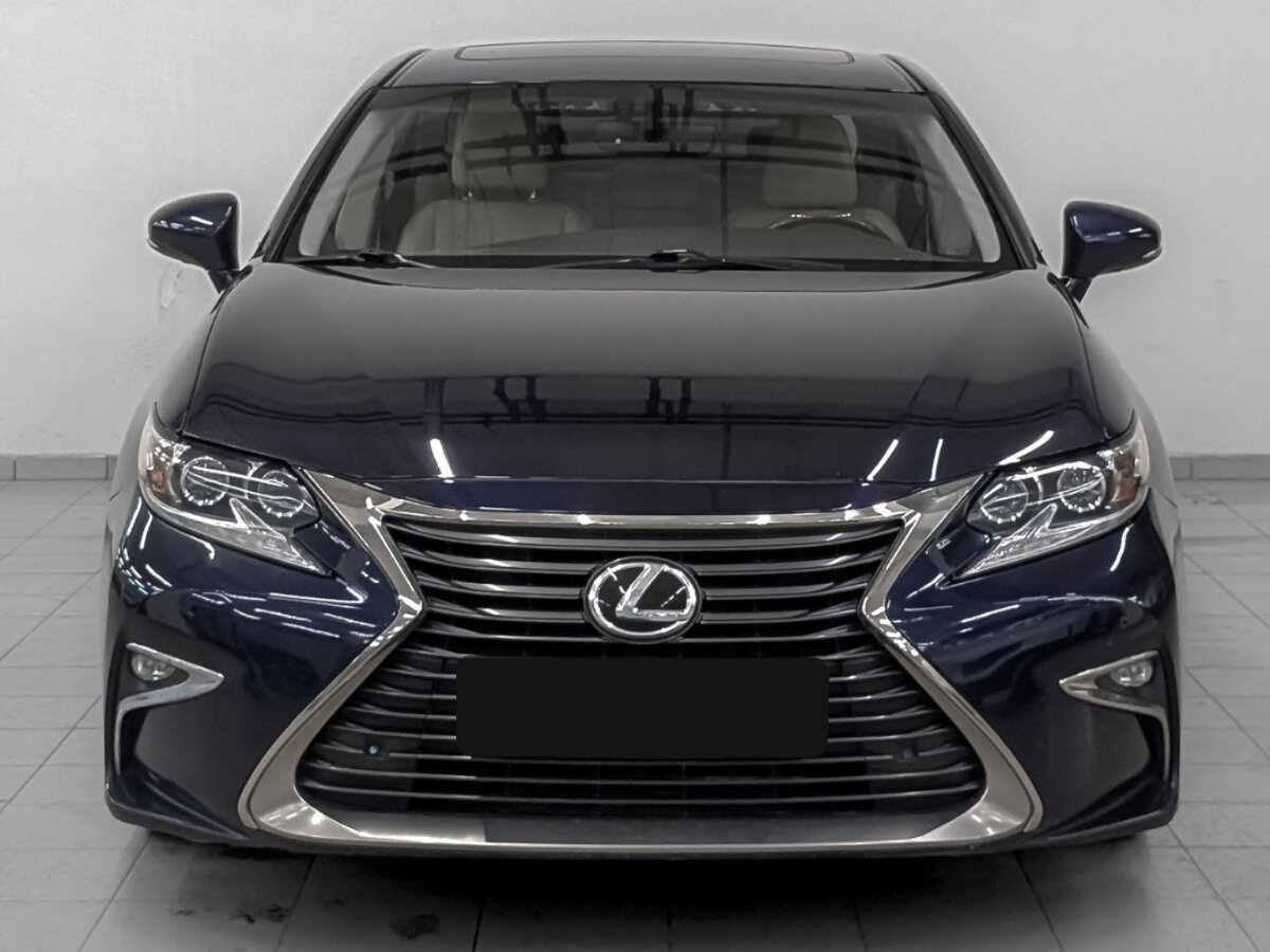 Lexus ES с пробегом — 2015 год. Фото: #1