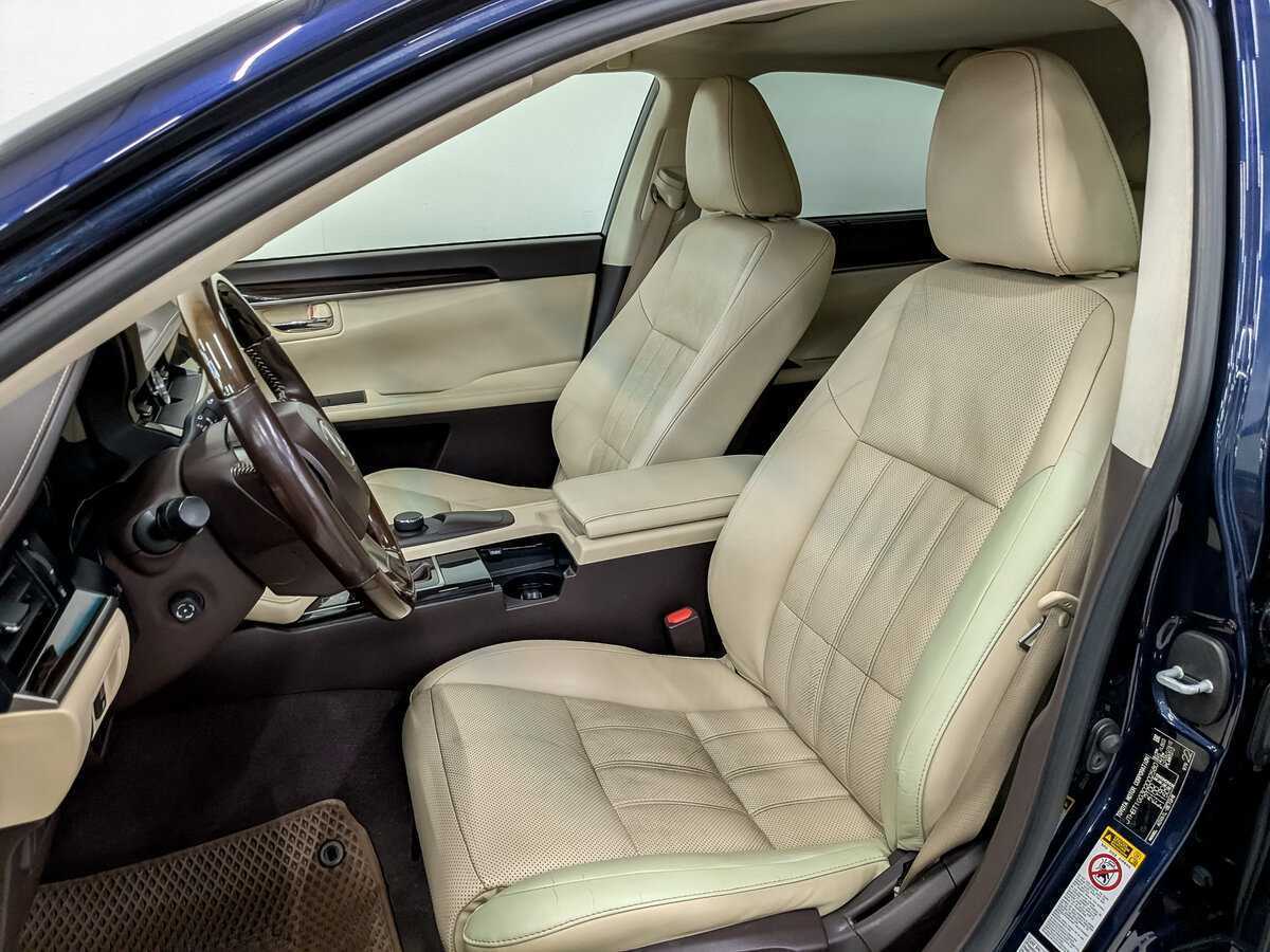 Lexus ES с пробегом — 2015 год. Фото: #19