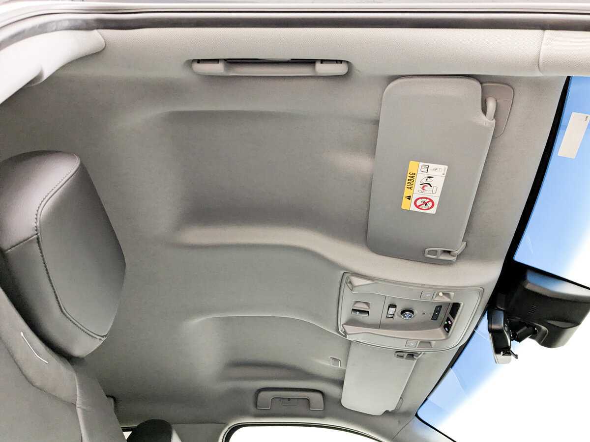 Cadillac Escalade с пробегом — 2018 год. Фото: #19