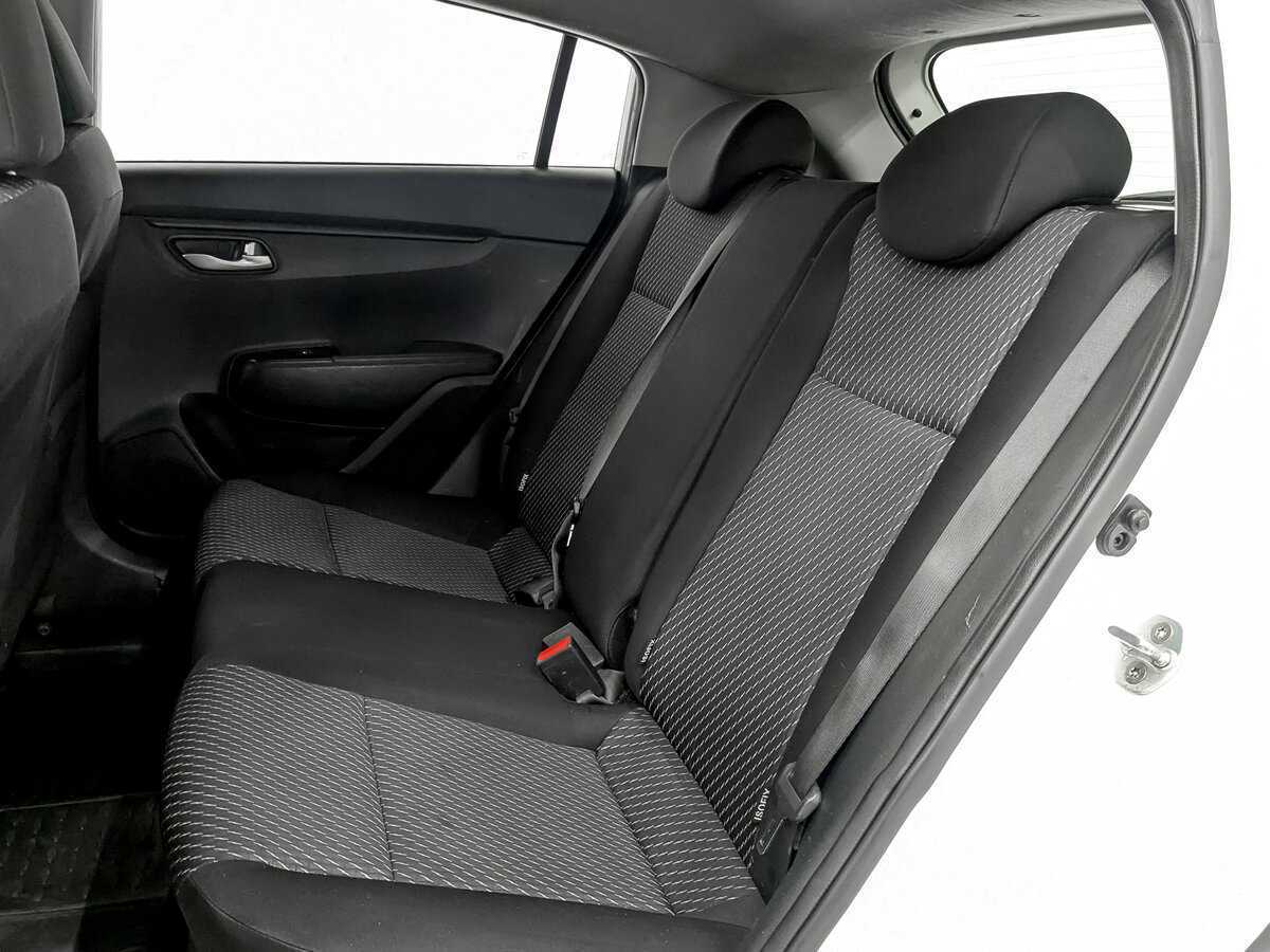 Kia Rio с пробегом — 2020 год. Фото: #11