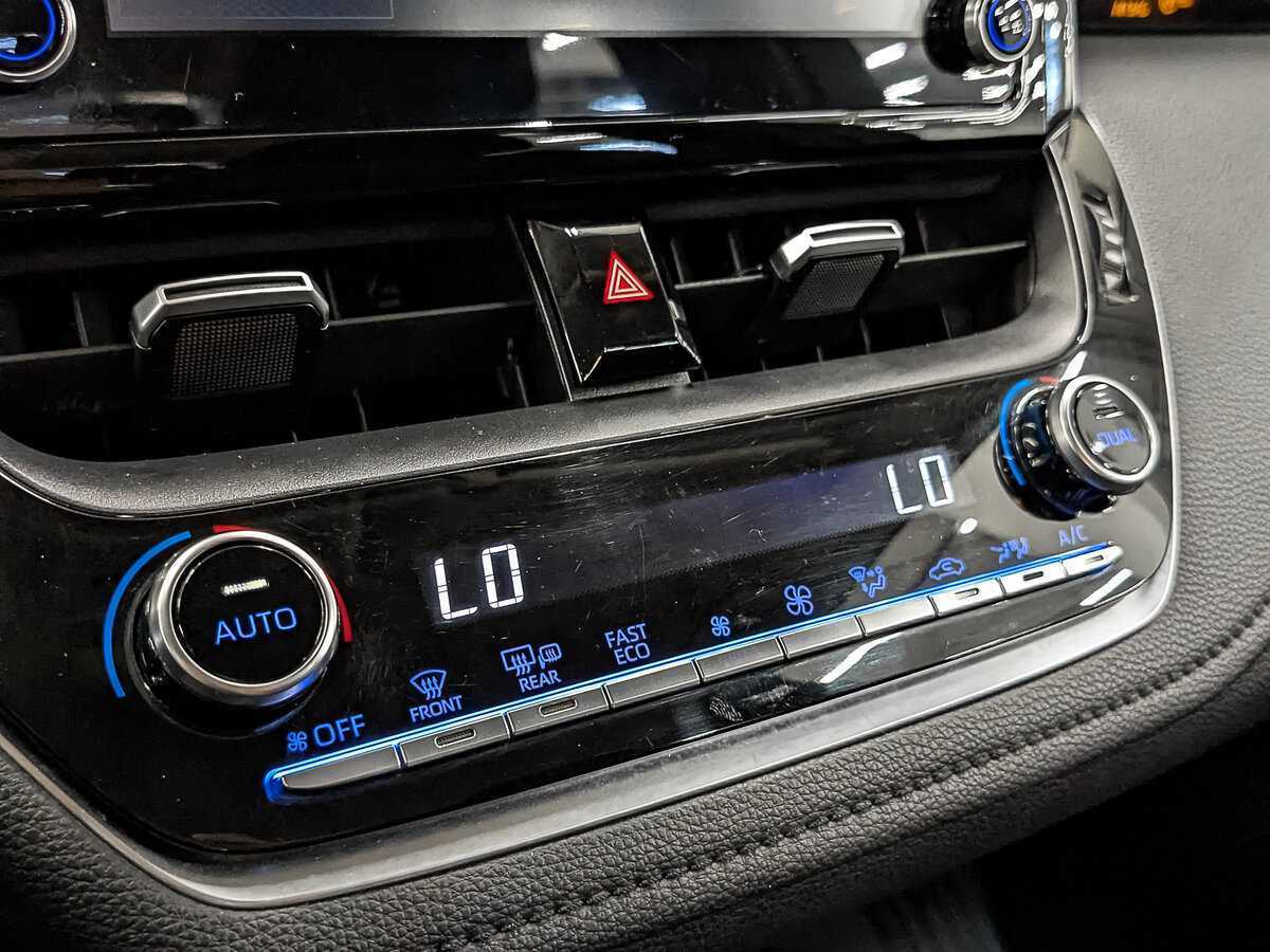 Toyota Corolla с пробегом — 2019 год. Фото: #19