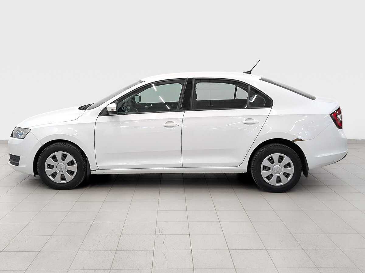 Skoda Rapid с пробегом — 2017 год. Фото: #7