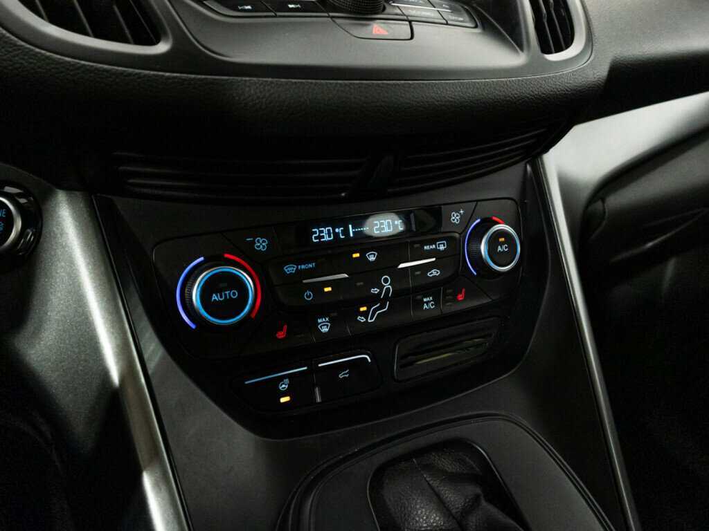 Ford Kuga с пробегом — 2017 год. Фото: #16