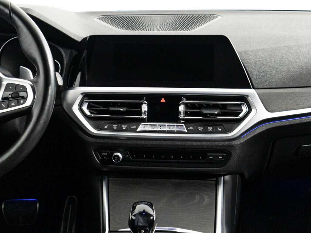 BMW 3 серии с пробегом — 2019 год. Фото: #13