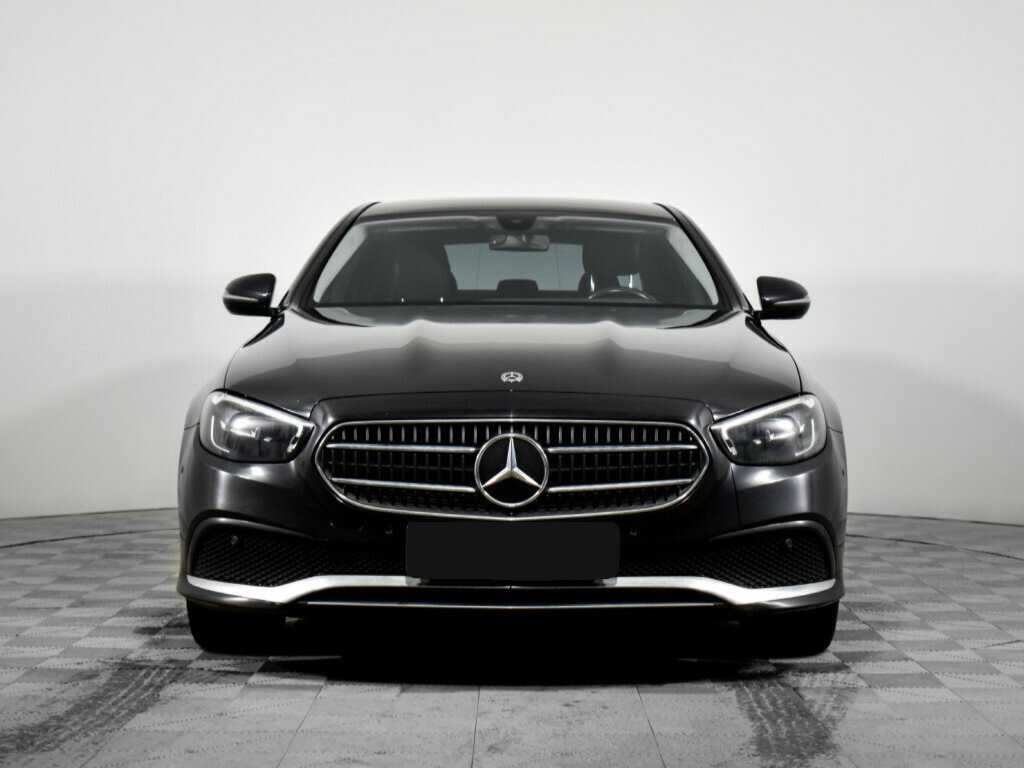 Mercedes-Benz E-Класс с пробегом — 2021 год. Фото: #1