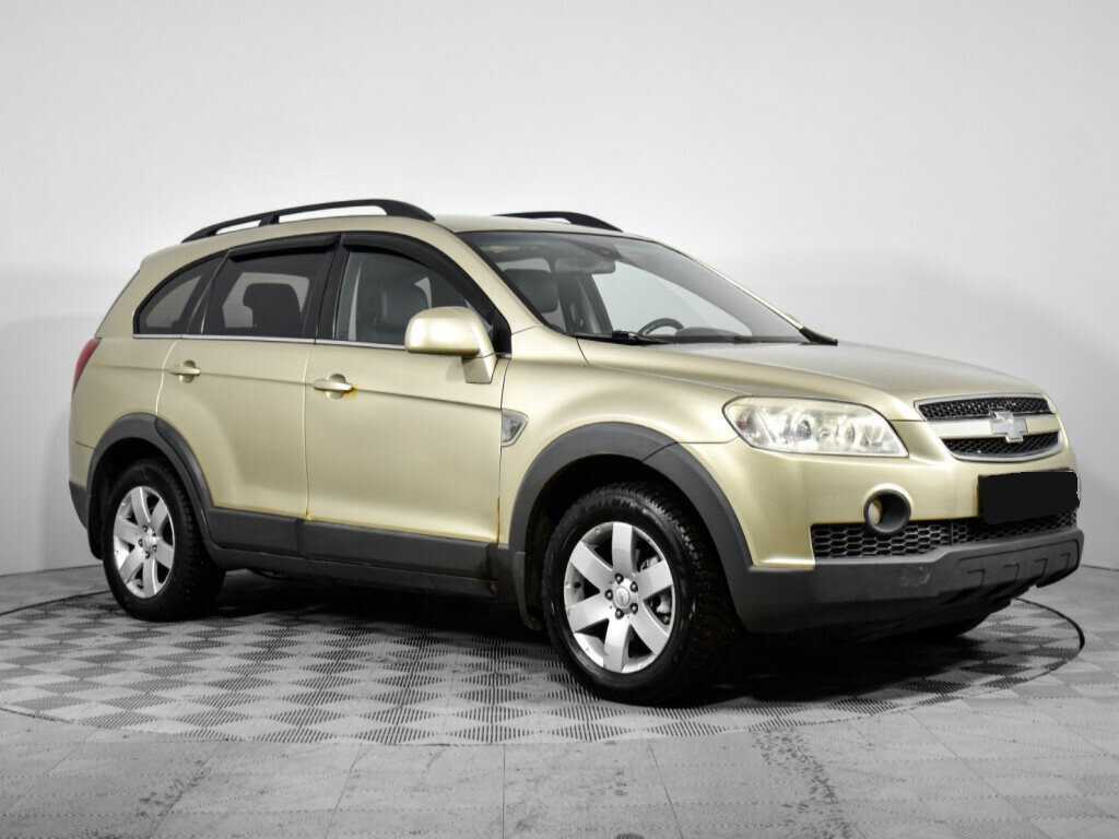 Chevrolet Captiva с пробегом — 2008 год. Фото: #1