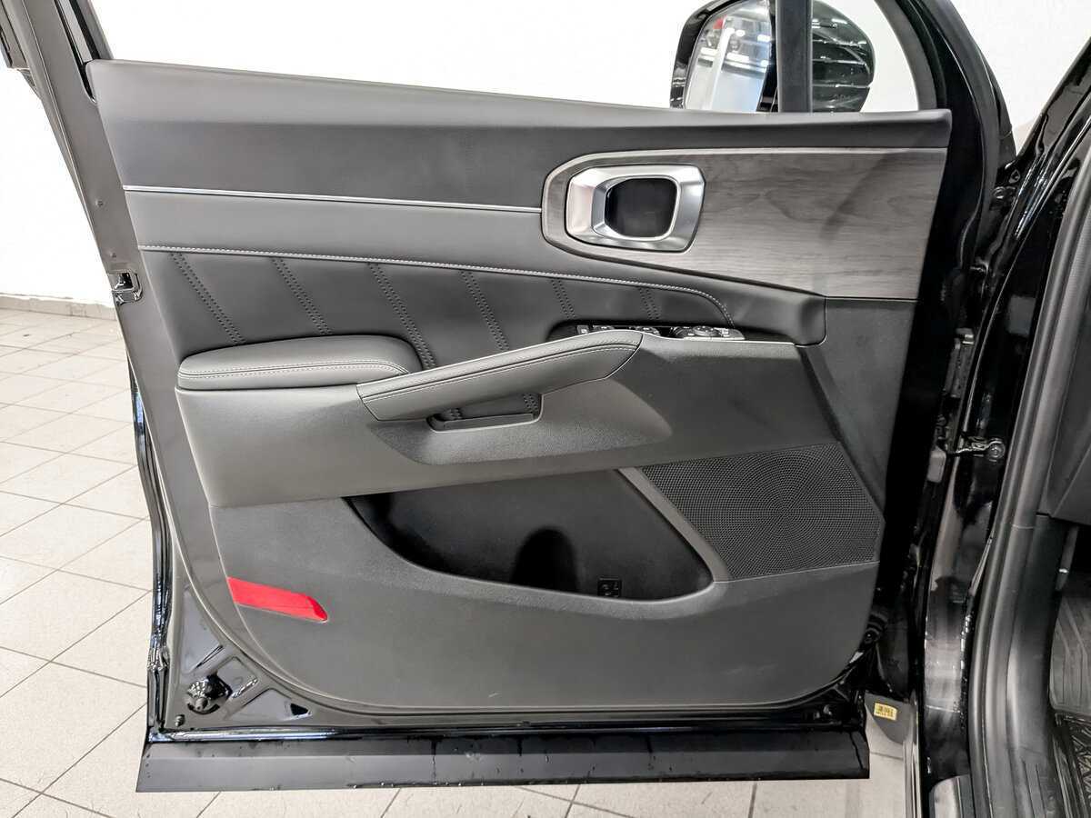 Kia Sorento с пробегом — 2024 год. Фото: #18