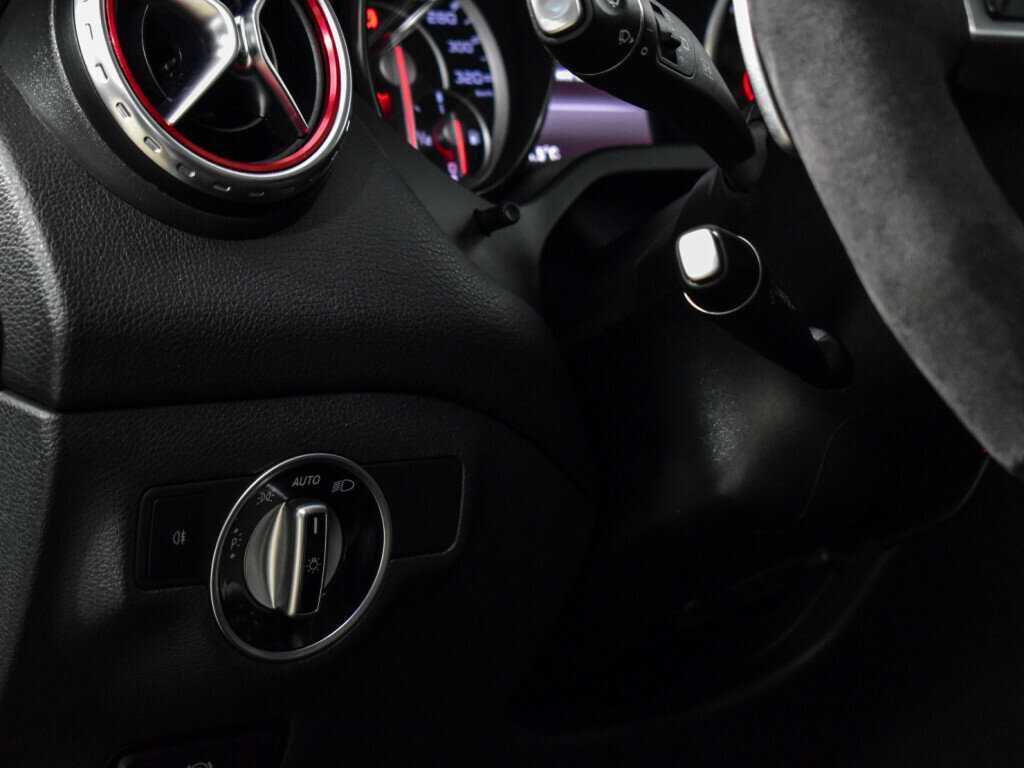 Mercedes-Benz GLA AMG с пробегом — 2015 год. Фото: #11