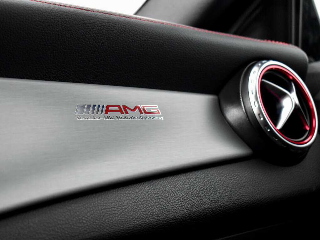 Mercedes-Benz GLA AMG с пробегом — 2015 год. Фото: #19