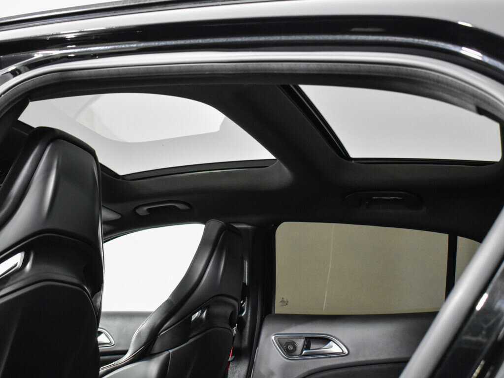 Mercedes-Benz GLA AMG с пробегом — 2015 год. Фото: #20