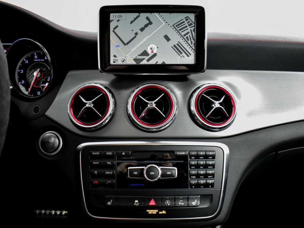 Mercedes-Benz GLA AMG с пробегом — 2015 год. Фото: #21