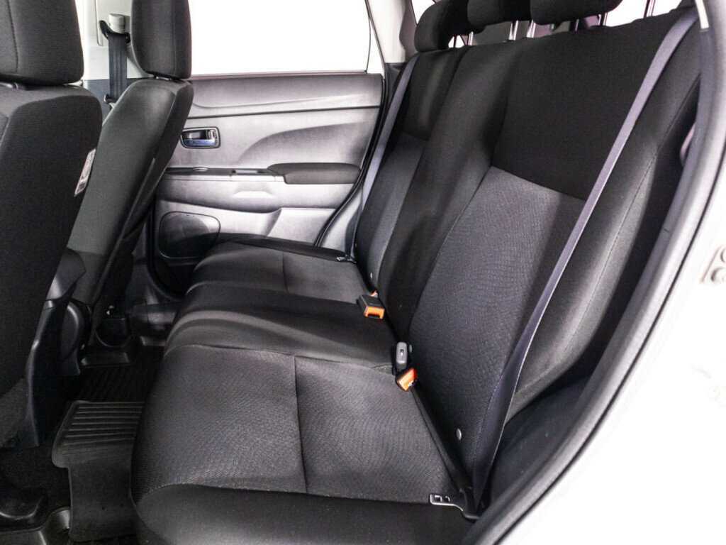 Mitsubishi ASX с пробегом — 2010 год. Фото: #9