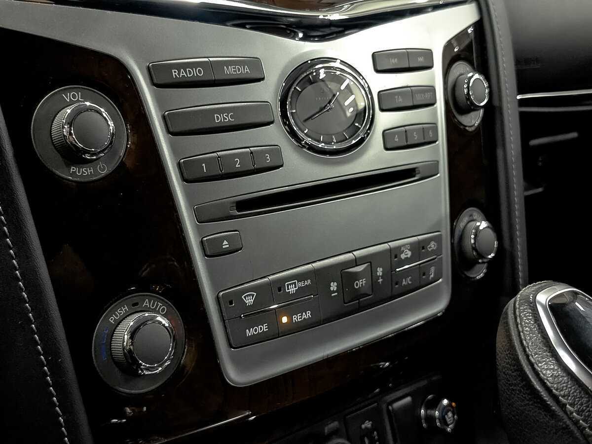 Infiniti QX80 с пробегом — 2018 год. Фото: #19