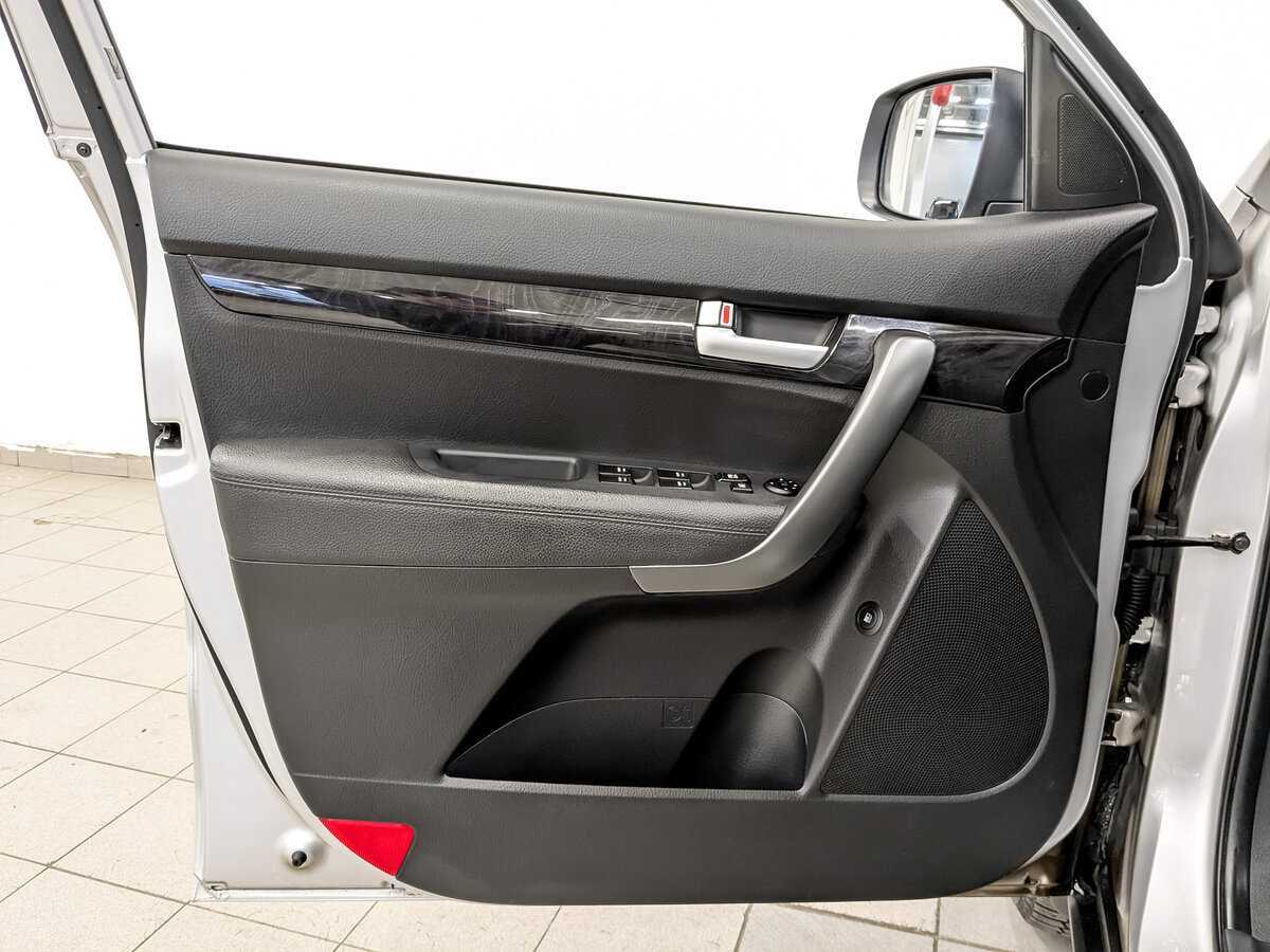 Kia Sorento с пробегом — 2017 год. Фото: #16