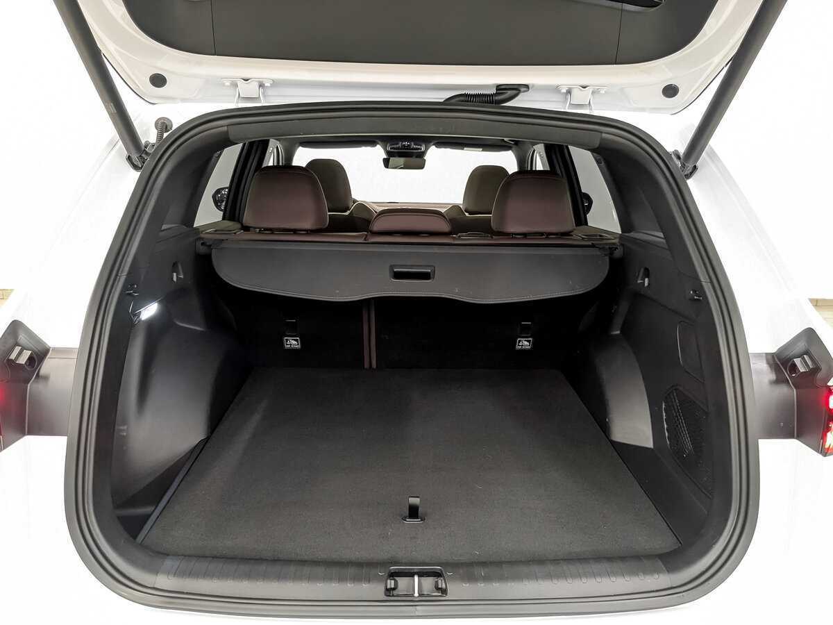 Geely Monjaro с пробегом — 2023 год. Фото: #9