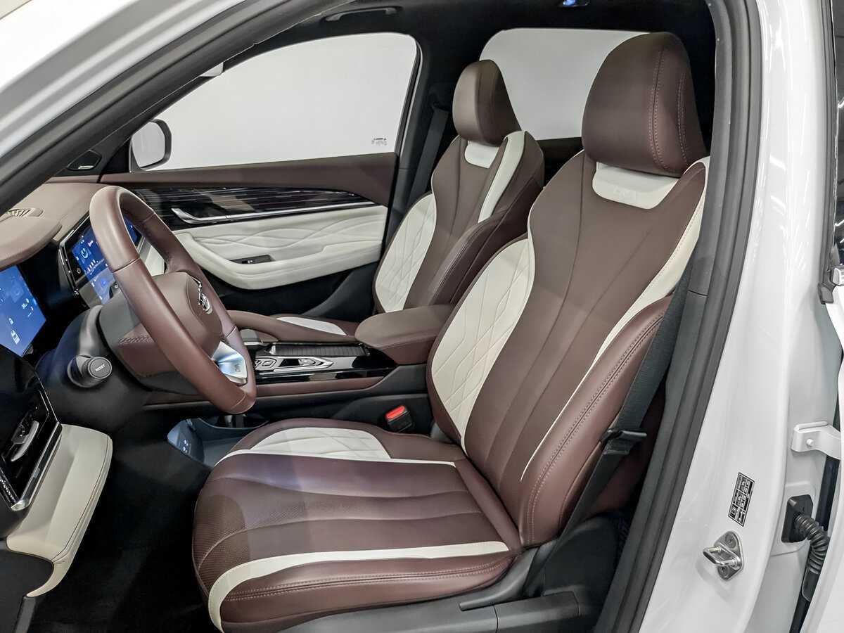 Geely Monjaro с пробегом — 2023 год. Фото: #18