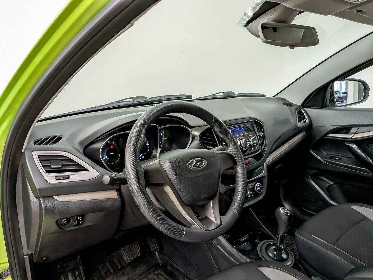 Lada (ВАЗ) Vesta с пробегом — 2016 год. Фото: #15