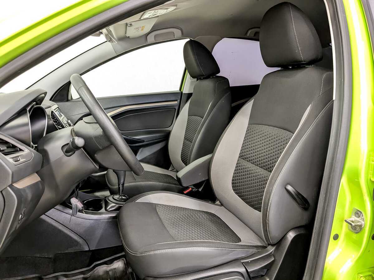 Lada (ВАЗ) Vesta с пробегом — 2016 год. Фото: #19