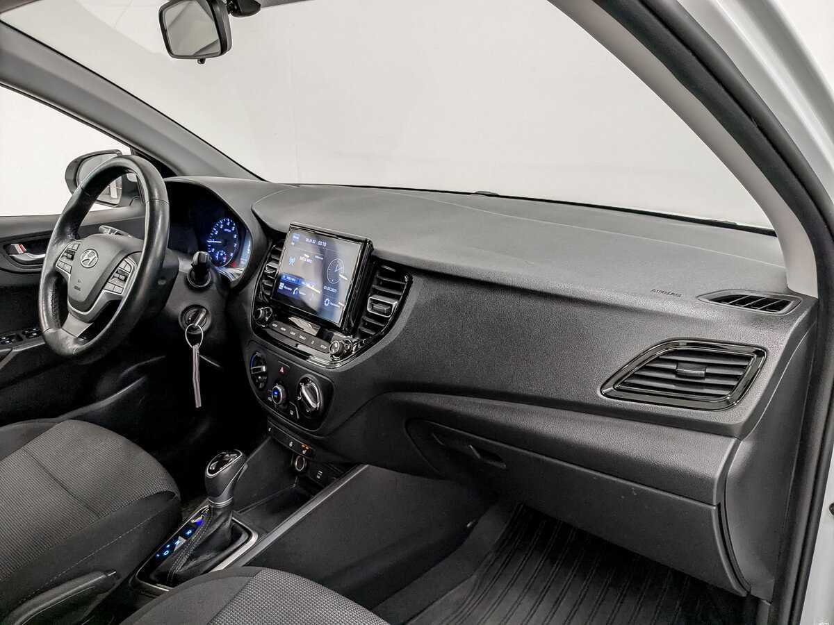 Hyundai Solaris с пробегом — 2020 год. Фото: #10