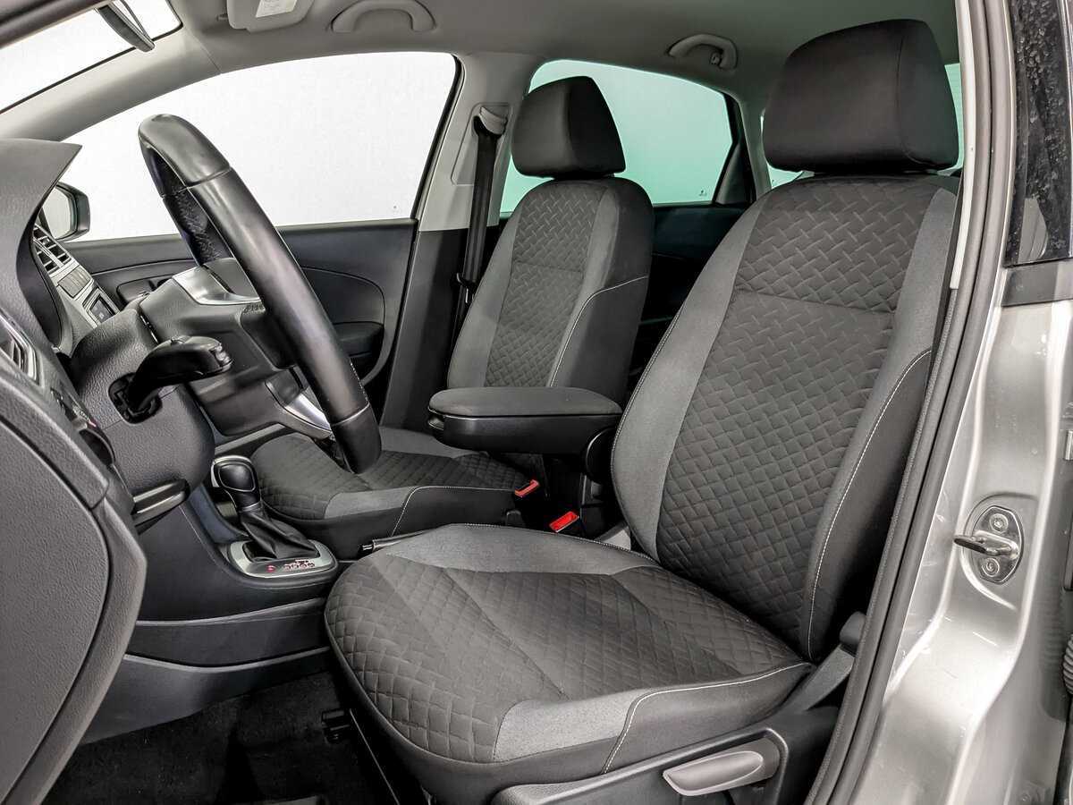 Volkswagen Polo с пробегом — 2018 год. Фото: #17