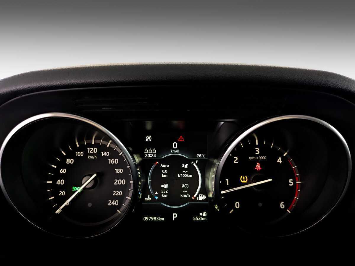 Land Rover Discovery с пробегом — 2019 год. Фото: #12