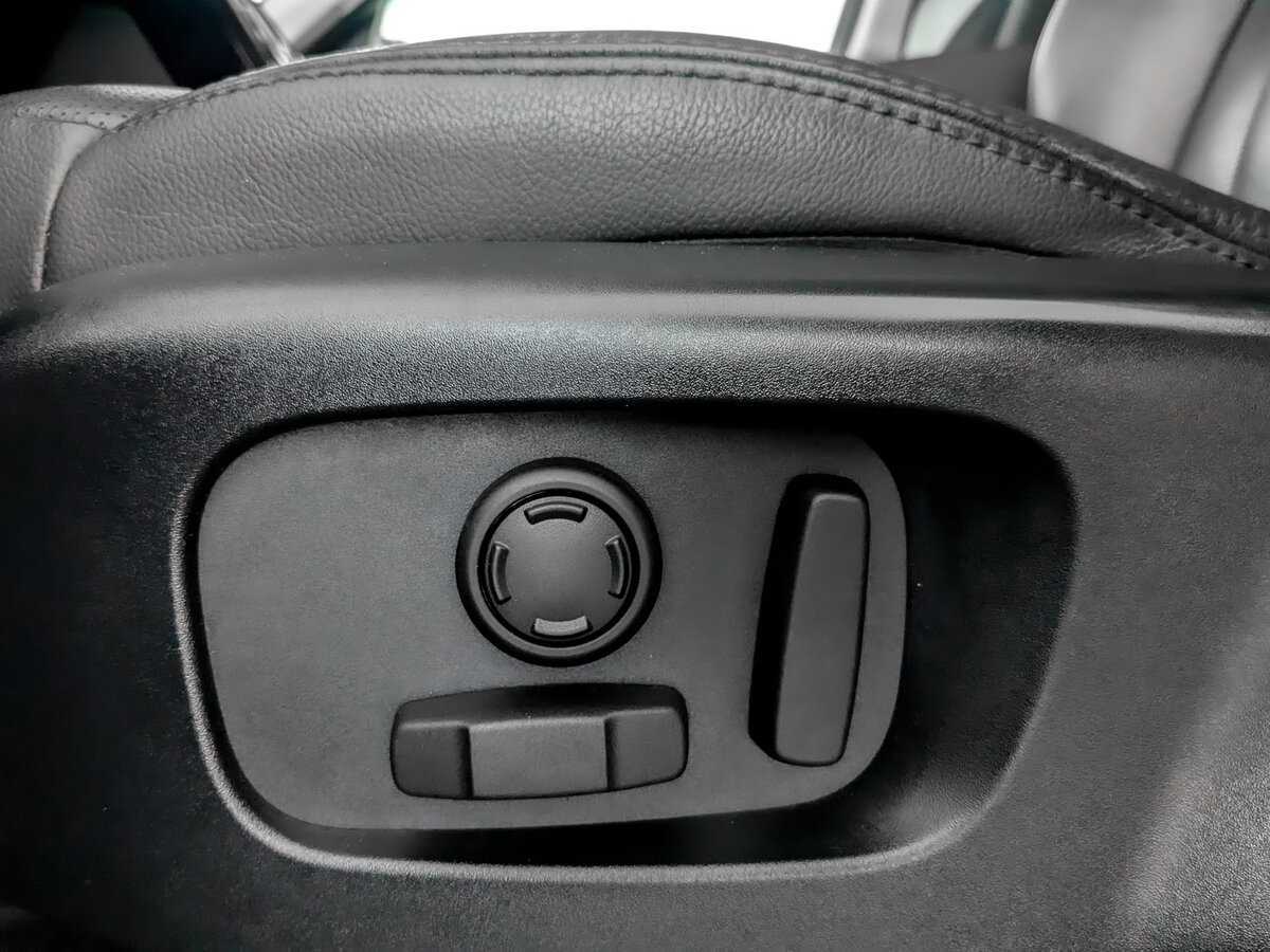 Land Rover Discovery с пробегом — 2019 год. Фото: #19