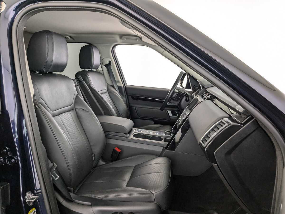 Land Rover Discovery с пробегом — 2019 год. Фото: #23