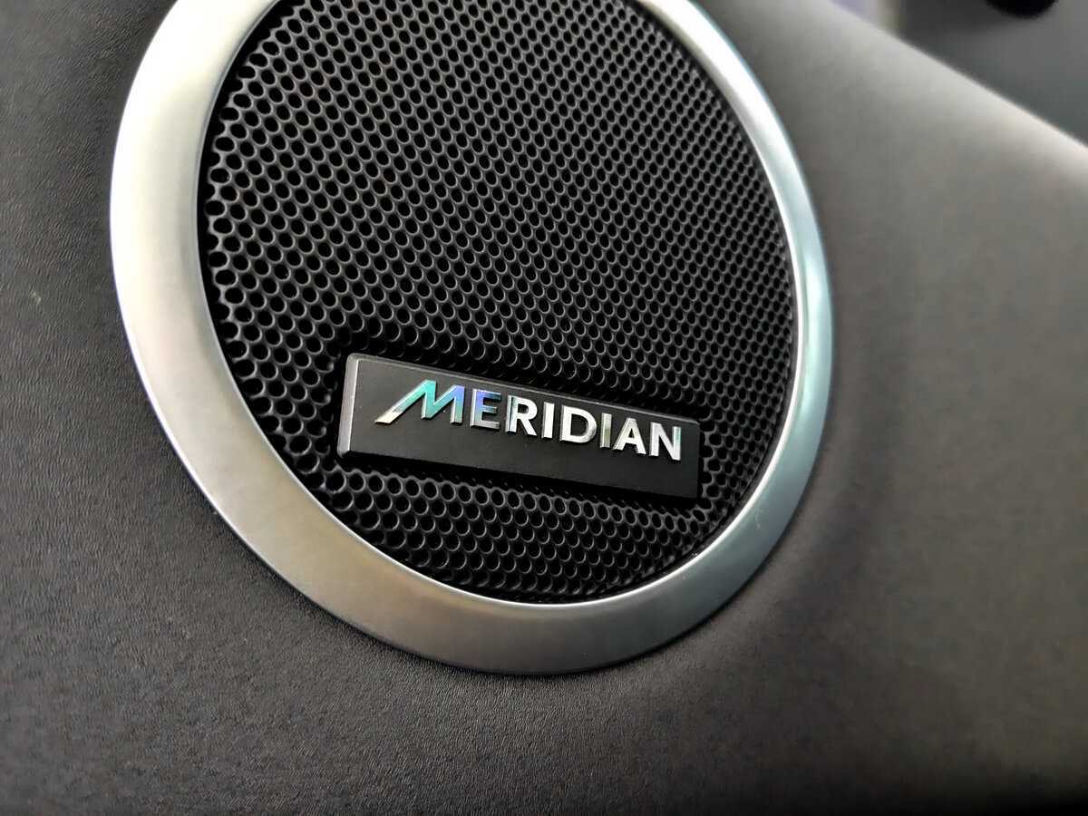 Land Rover Discovery с пробегом — 2019 год. Фото: #26